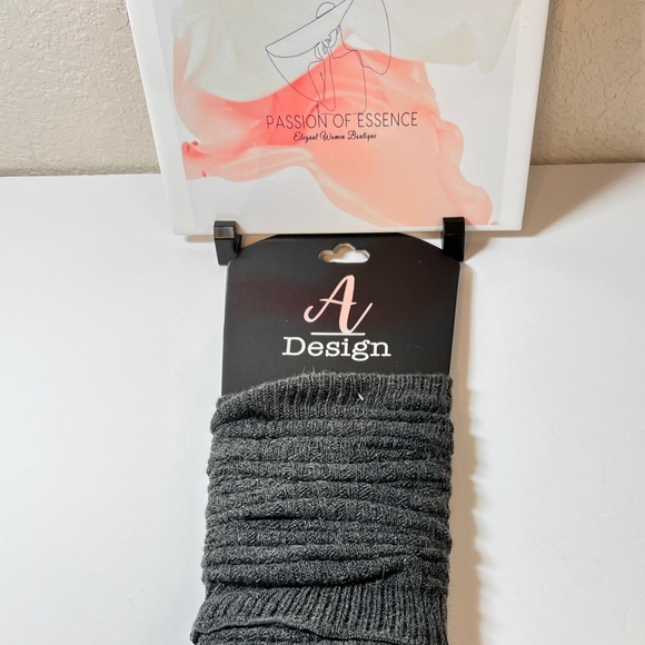 Gray Color Tone A Design Leg Warmers - Picture 3 of 4